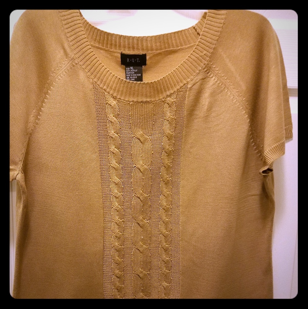 R*Q*T Bronze Color Sweater